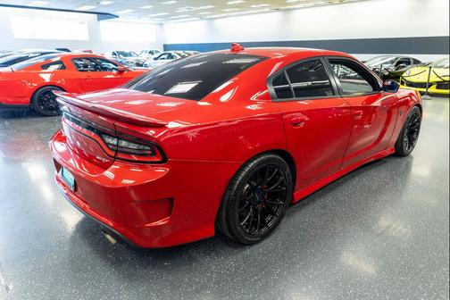 Redline Red Tricoat Pearl 2016 Dodge Charger SRT Hellcat