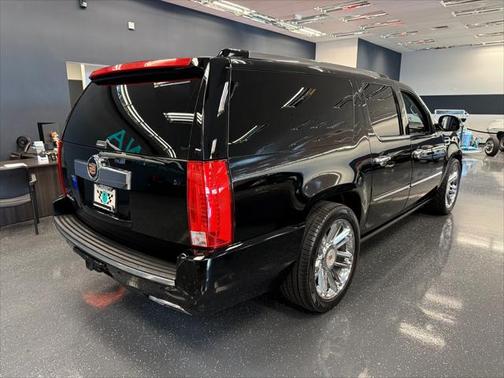 2013 Cadillac Escalade ESV Platinum Edition