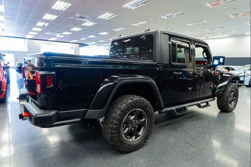 Black Clearcoat 2023 Jeep Gladiator Rubicon