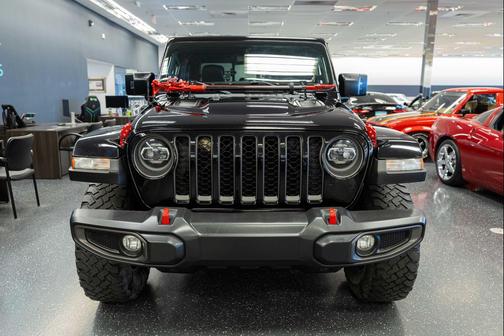 Black Clearcoat 2023 Jeep Gladiator Rubicon