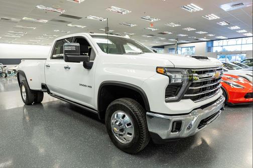 Summit White 2024 Chevrolet Silverado 3500 LTZ