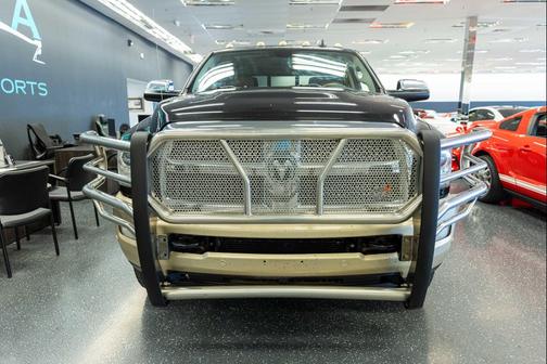 Brilliant Black Crystal Pearlcoat 2016 RAM 3500 Longhorn
