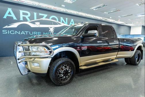 Brilliant Black Crystal Pearlcoat 2016 RAM 3500 Longhorn