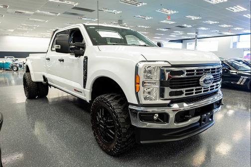 2023 Ford F-350 XLT