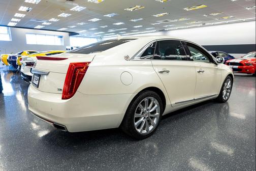 2013 Cadillac XTS Platinum