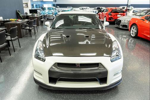 2014 Nissan GT-R Black Edition