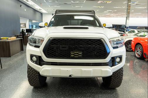 2018 Toyota Tacoma TRD Sport
