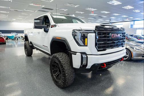 2024 GMC Sierra 2500 AT4