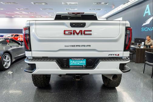2024 GMC Sierra 2500 AT4