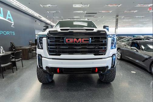 2024 GMC Sierra 2500 AT4
