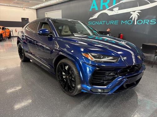 2020 Lamborghini Urus Base