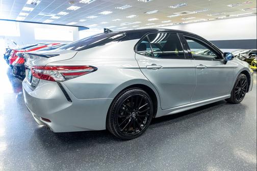 Celestial Silver/Midnight Black Metallic 2021 Toyota Camry XSE