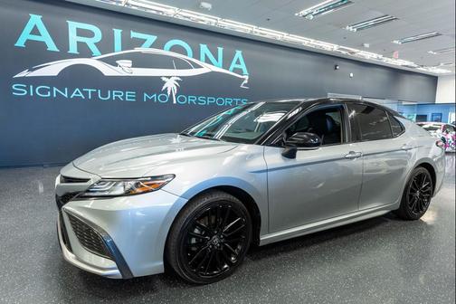 Celestial Silver/Midnight Black Metallic 2021 Toyota Camry XSE