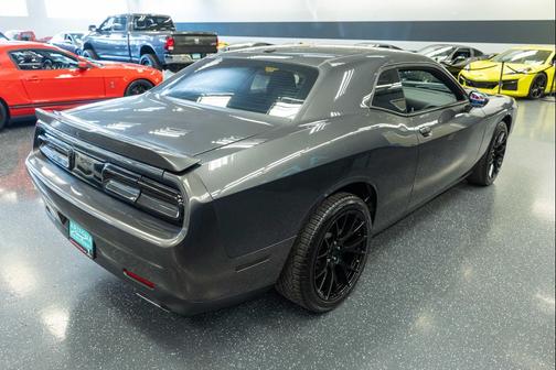 Granite Pearlcoat 2019 Dodge Challenger SXT