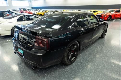 Brilliant Black Crystal Pearlcoat 2009 Dodge Charger SRT8