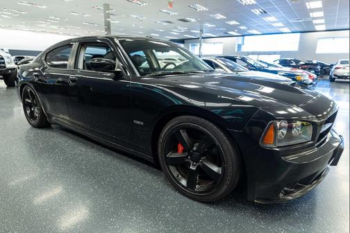 Brilliant Black Crystal Pearlcoat 2009 Dodge Charger SRT8