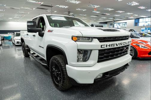 Summit White 2022 Chevrolet Silverado 2500 LT