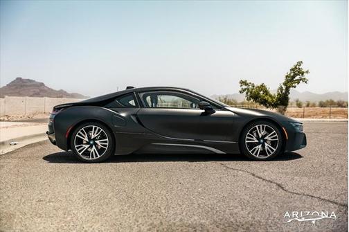 2017 BMW i8 Base