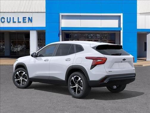 Summit White 2026 Chevrolet Trax 1RS