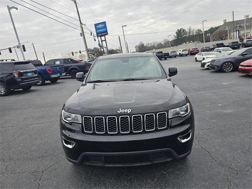 2017 Jeep Grand Cherokee Laredo