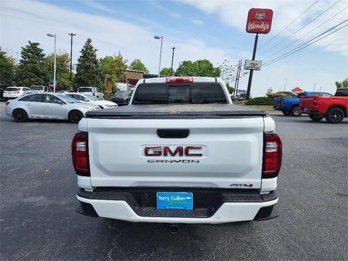 2023 GMC Canyon AT4