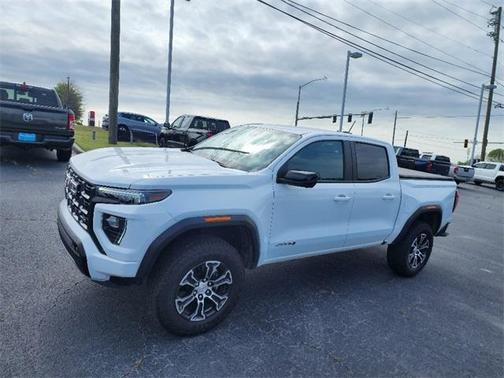 2023 GMC Canyon AT4