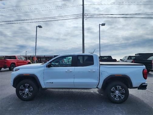 2023 GMC Canyon AT4