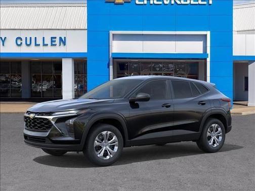 Mosaic Black Metallic 2026 Chevrolet Trax LS