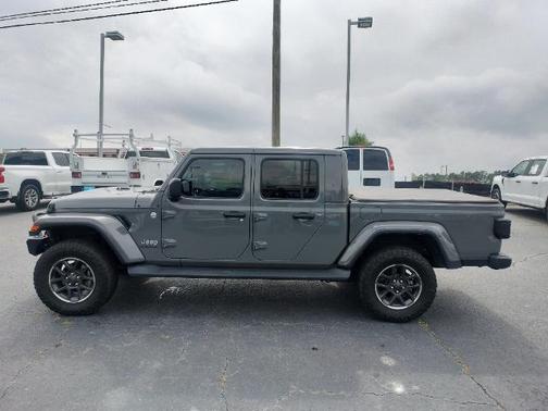 2021 Jeep Gladiator Overland