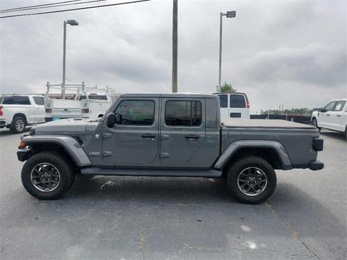 2021 Jeep Gladiator Overland