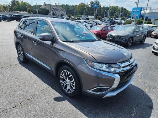 2016 Mitsubishi Outlander SE