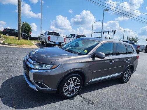 2016 Mitsubishi Outlander SE
