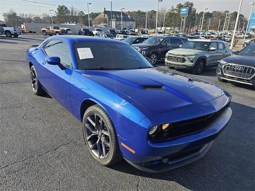 2021 Dodge Challenger SXT