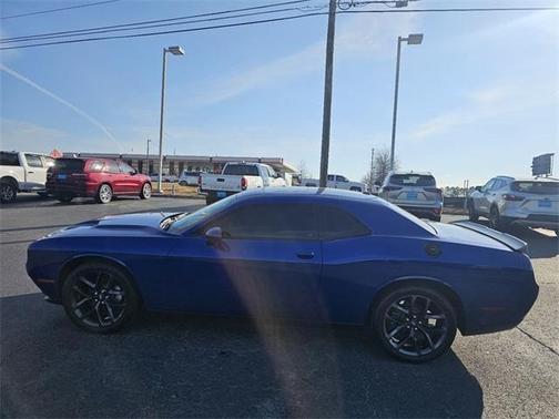 2021 Dodge Challenger SXT