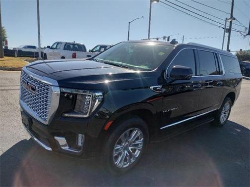 2022 GMC Yukon XL SLT