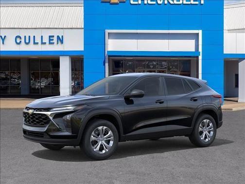 Mosaic Black Metallic 2026 Chevrolet Trax LS