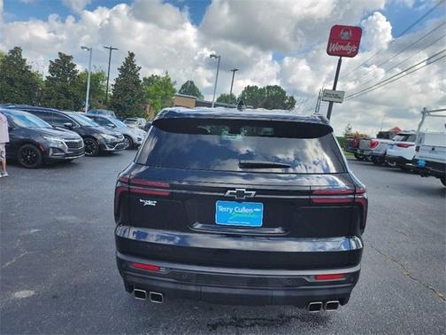 2024 Chevrolet Traverse LS