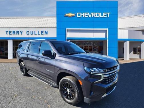 2023 Chevrolet Suburban LT