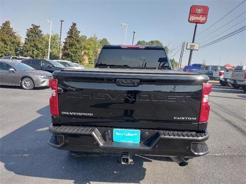 2024 Chevrolet Silverado 2500 Custom