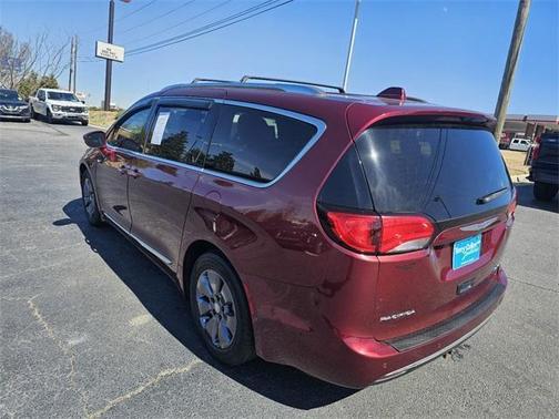 2018 Chrysler Pacifica Hybrid Limited