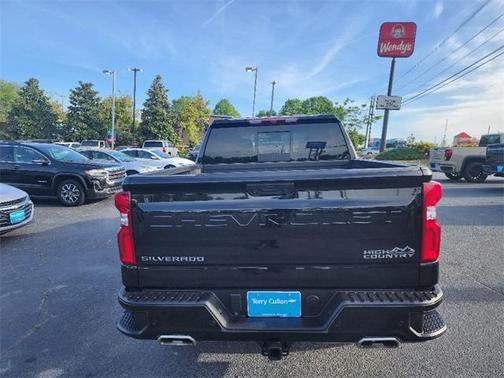 2022 Chevrolet Silverado 1500 High Country