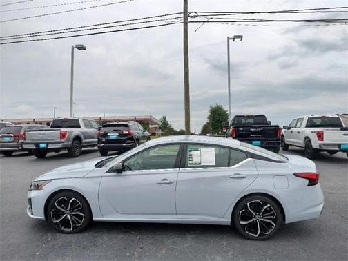 2024 Nissan Altima 2.5 SR