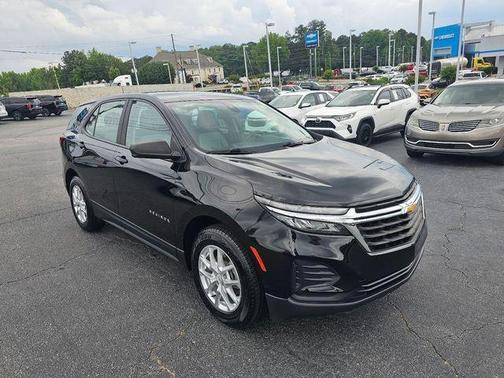 Mosaic Black Metallic 2022 Chevrolet Equinox LS