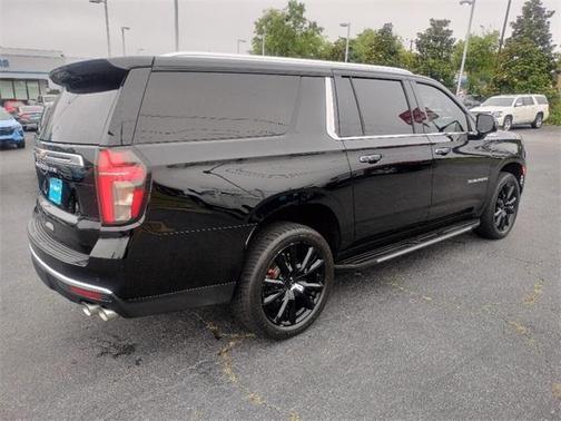 2023 Chevrolet Suburban High Country