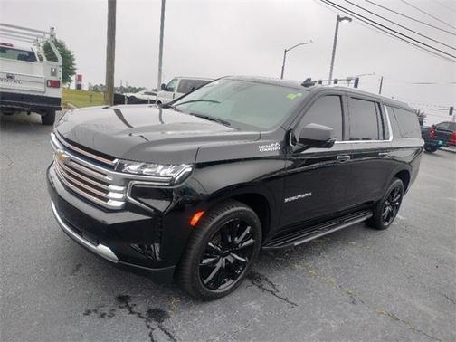 2023 Chevrolet Suburban High Country