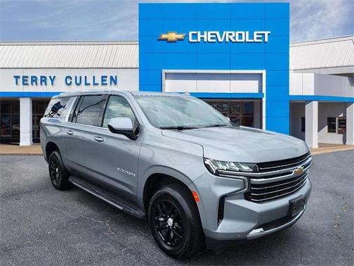 2023 Chevrolet Suburban LT