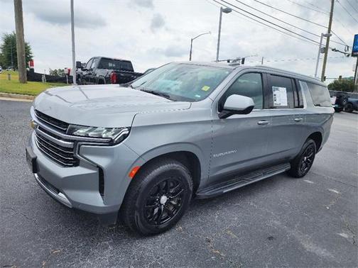 2023 Chevrolet Suburban LT