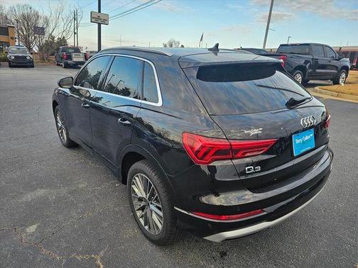 2022 Audi Q3 40 Premium