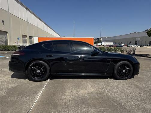 2014 Porsche Panamera 2