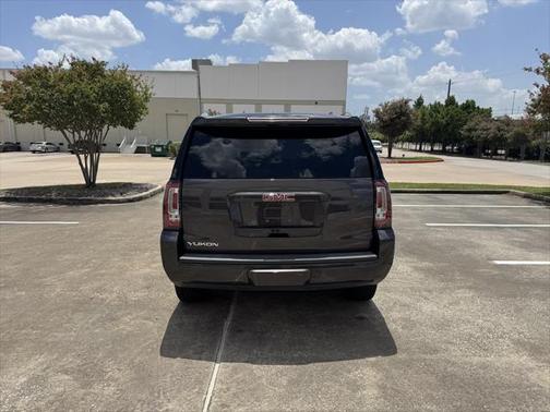 2017 GMC Yukon SLT